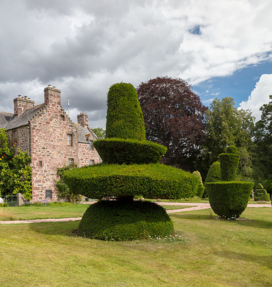 Topiary, Fingask Castle