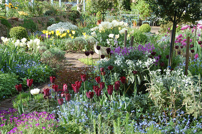 Inveresk Village Gardens in the Summer