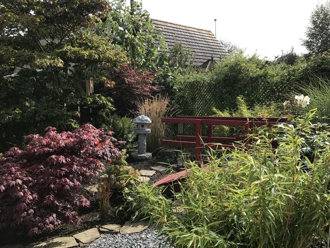 Montrose Gardens