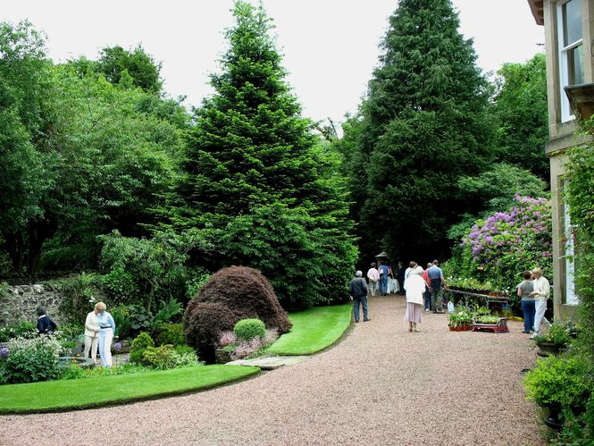 Airlie and Garth House