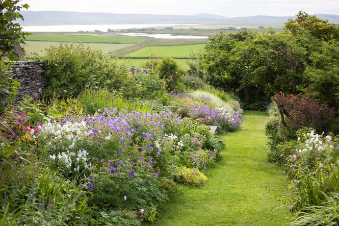 Accommodation in Scotland with gardens