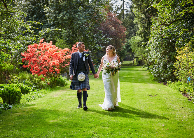 Garden wedding Scotland