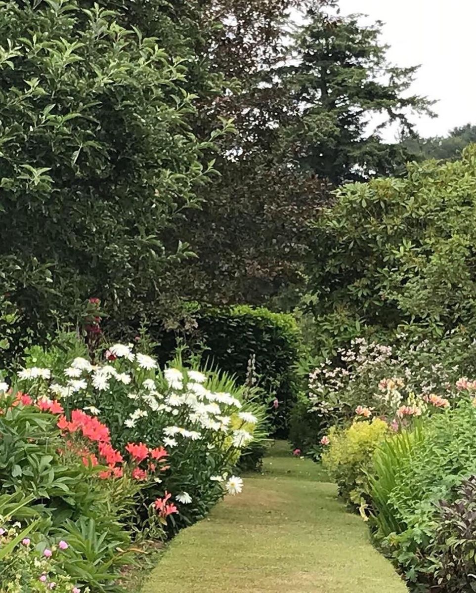 Arbuthnott House Gardens