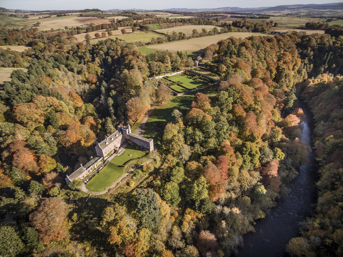 Airlie Castle Gardens