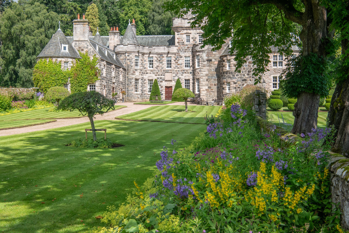 Glenkindie House