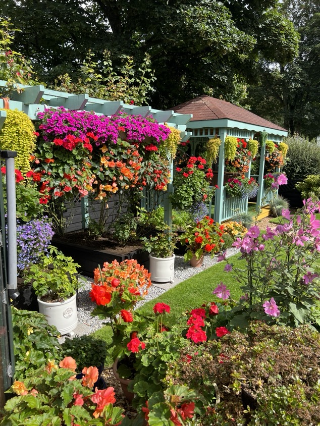 10 St Margaret's Crescent