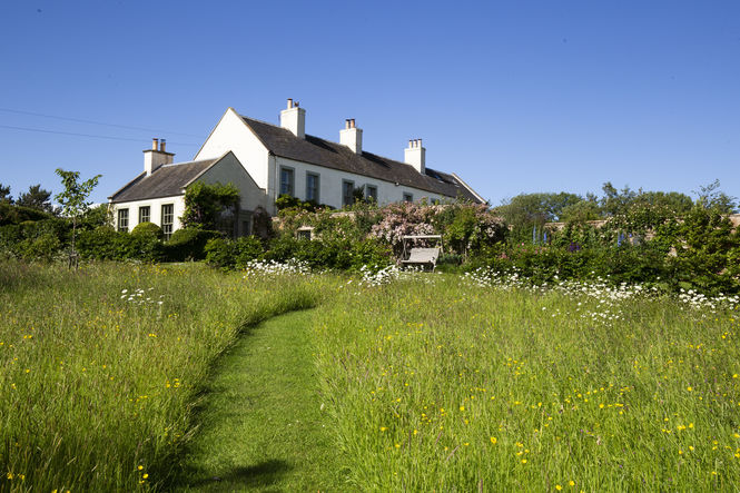 Blackdykes Garden